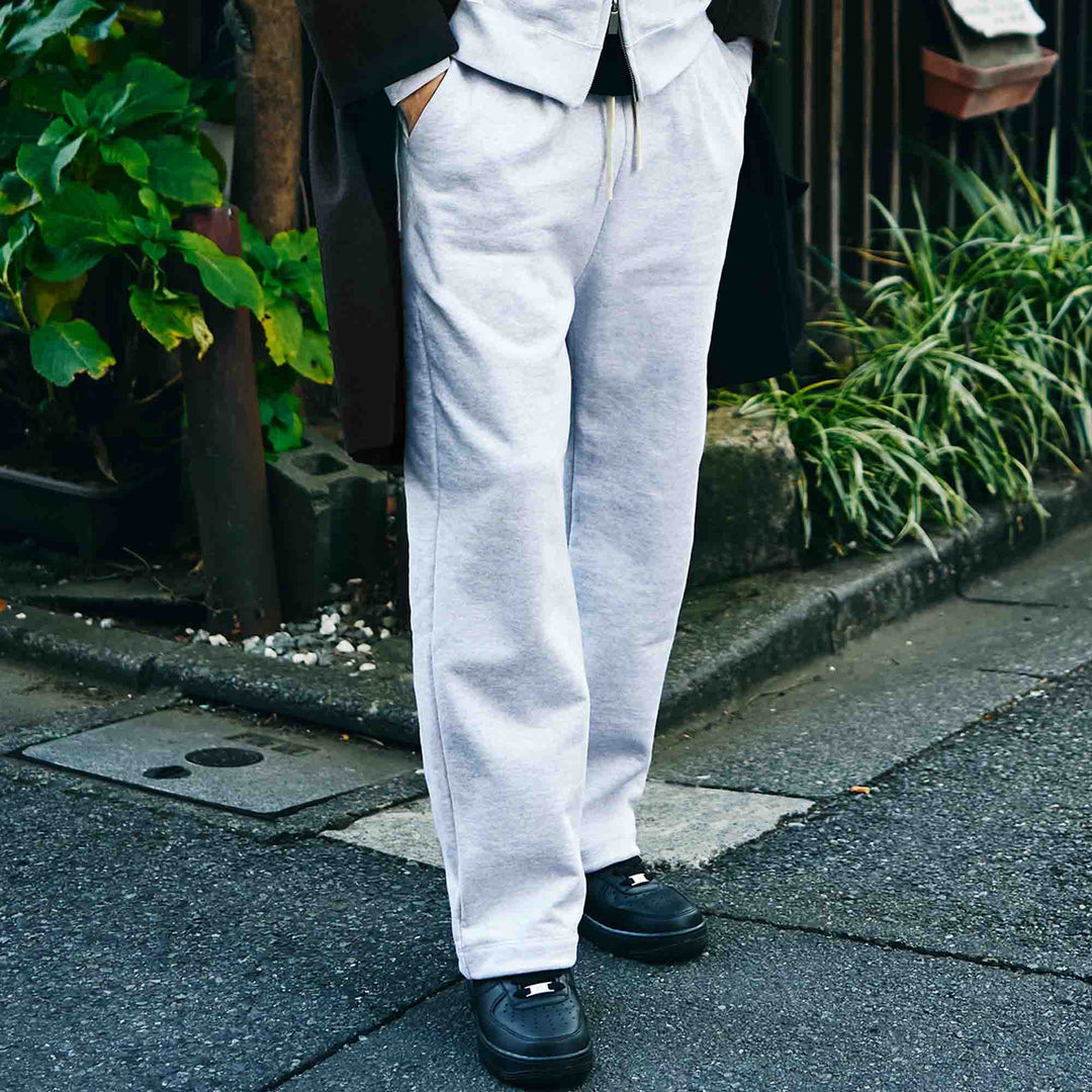 GSC「02 SWEATPANTS」グレー　モデル着用　ディテール