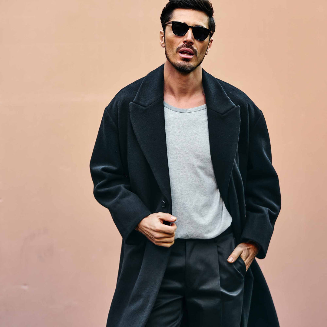 ロングチェスターコート「SHANKS TOKYO(シャンクス トーキョー)」ブラック　着用モデル