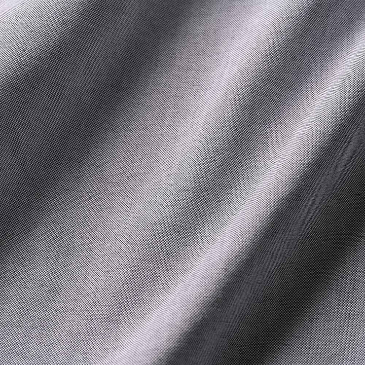 デュアルフェイスシャツ「BARON」のホワイトの生地寄りディテールカット