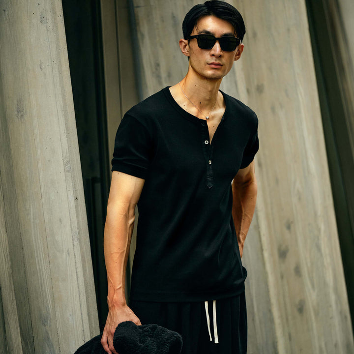 Chest Curve Neck T-shirt "ZEFIRO"