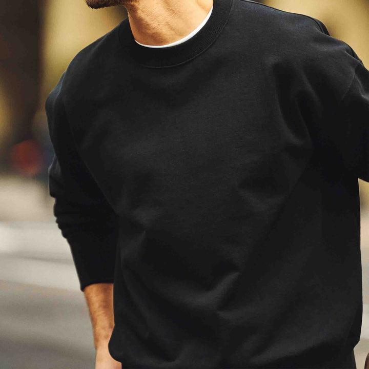 GSC「04 SWEATSHIRT」ブラック　着用モデル　フロント　ディテール