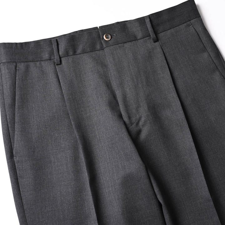 大人ON/OFF スラックス「LIBRA MILANO(リブラ ミラノ)」物カット　ディテール