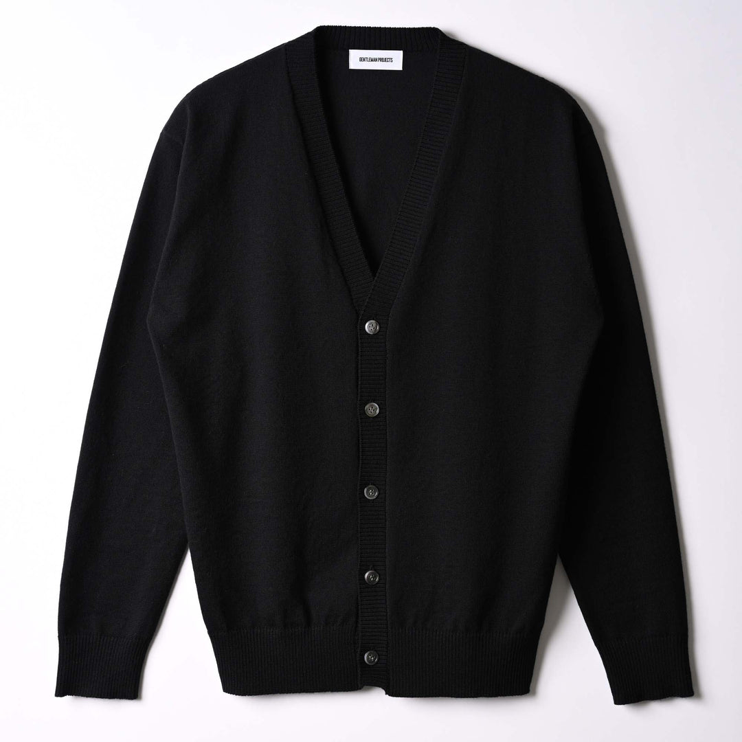 ワイドVネックカーディガン「ROY(ロイ)」ブラック　フロント　物カット