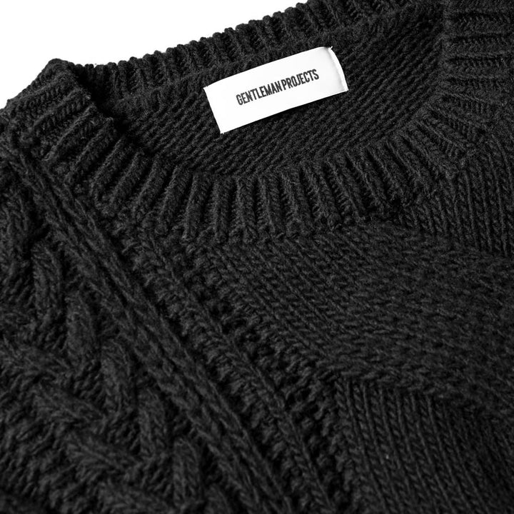 モダンケーブルニット「CROWN(クラウン)」ディテールカット