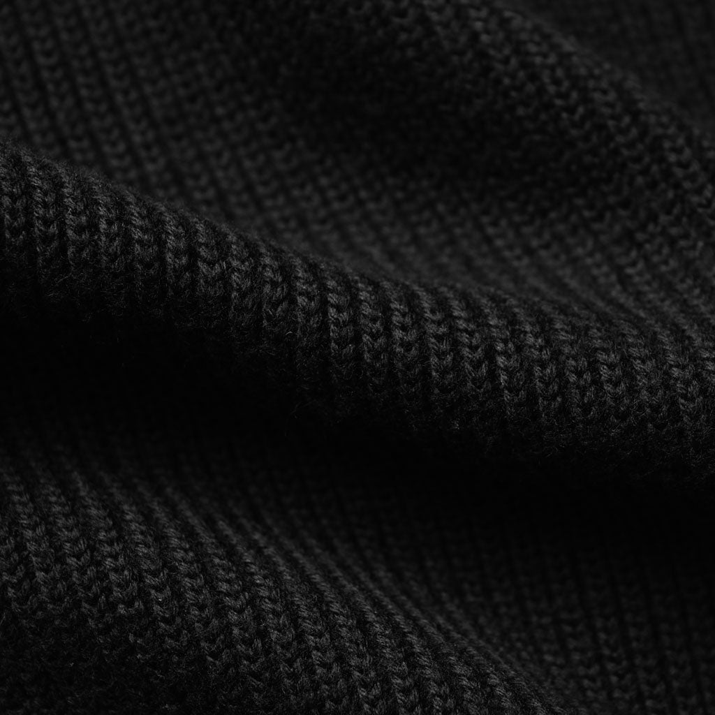 ショート丈ニットブルゾン「K-9(ケーナイン)」ブラック　生地寄り　ディテール