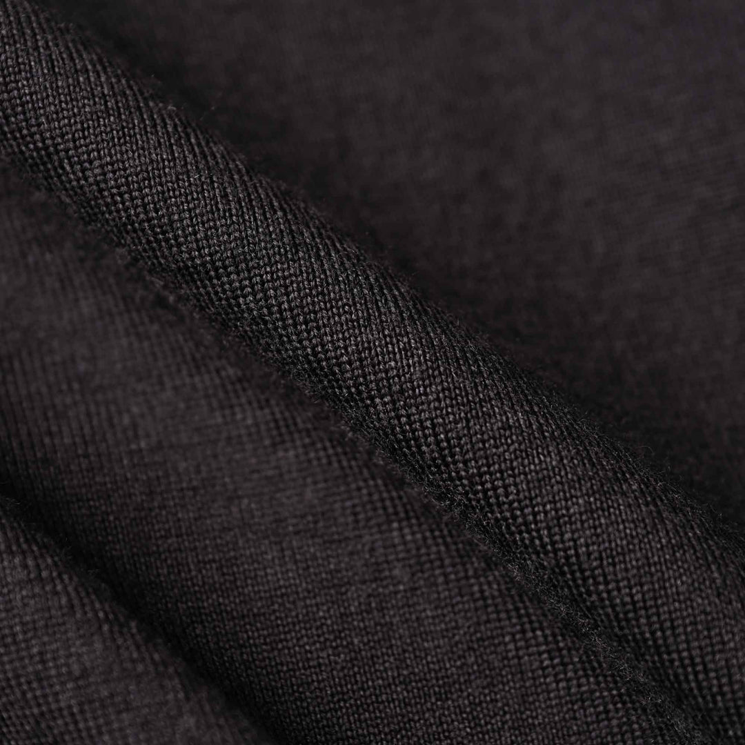 ワイドVネックカーディガン「ROY(ロイ)」チャコール　生地寄り　ディテール