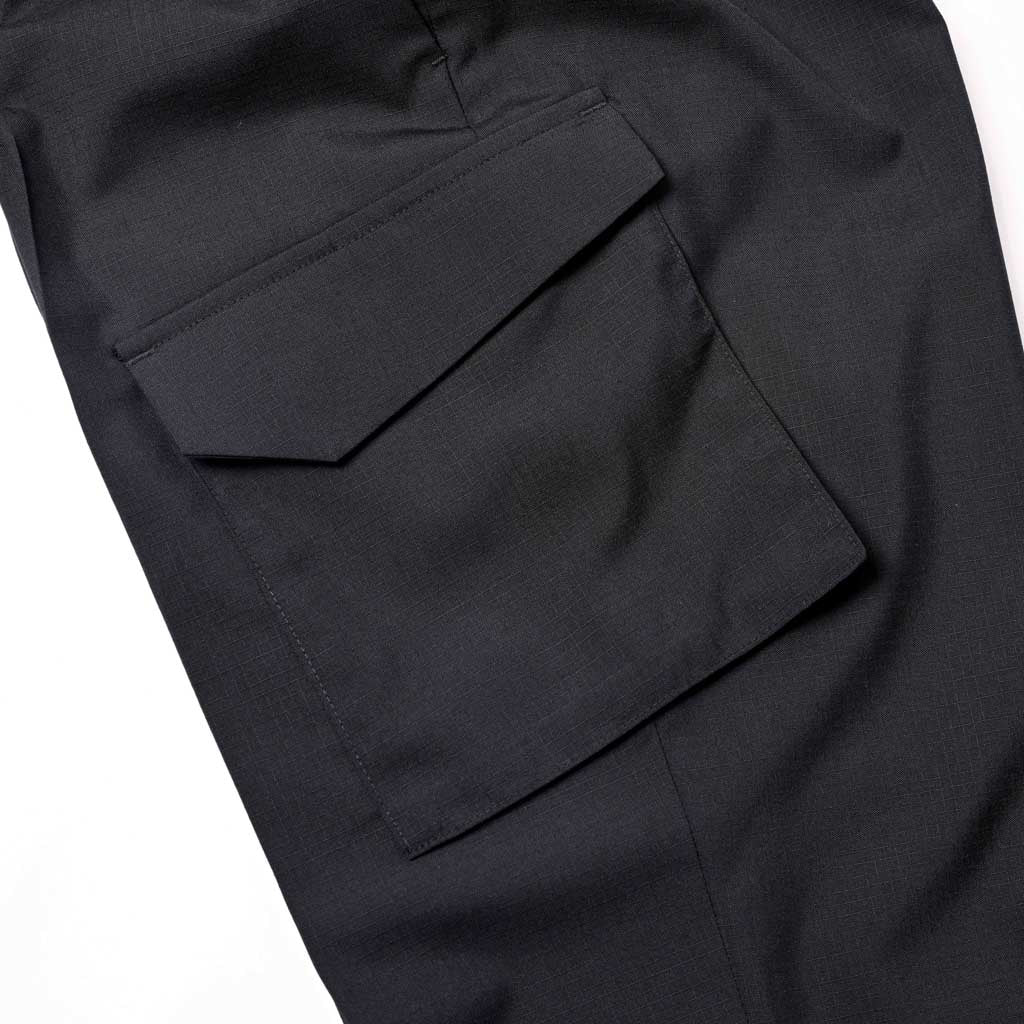 カーゴスラックス「LIBRA CARGO No.4(リブラ カーゴ No.4)」ブラック　サイドポケット　ディテール