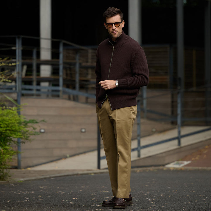 チノトラウザーズ「SAVVY(サヴィー)」着用モデルカット