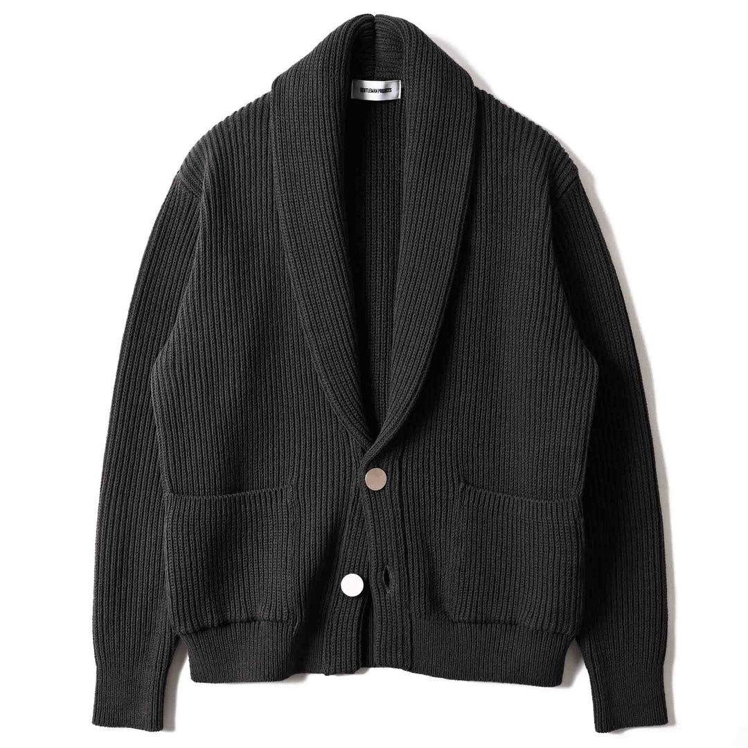 “俺たち”の都会派モダンニット「THE WOOSTER 2B CARDIGAN」