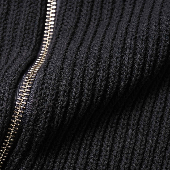 “俺たち”の都会派モダンニット「THE WOOSTER DRIVERS KNIT(ザ ウースター ドライバーズ ニット)」