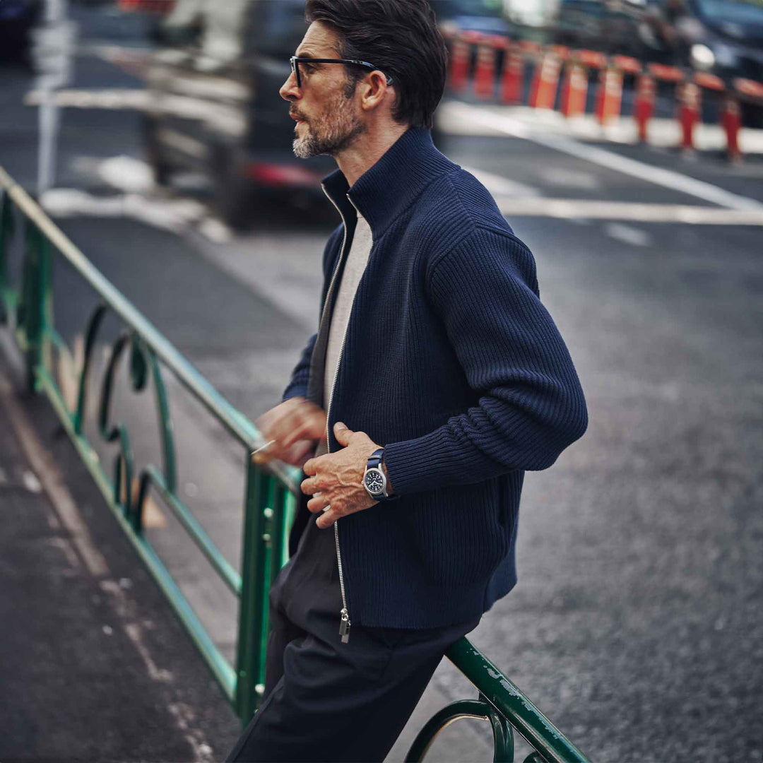 “俺たち”の都会派モダンニット「THE WOOSTER DRIVERS KNIT(ザ ウースター ドライバーズ ニット)」