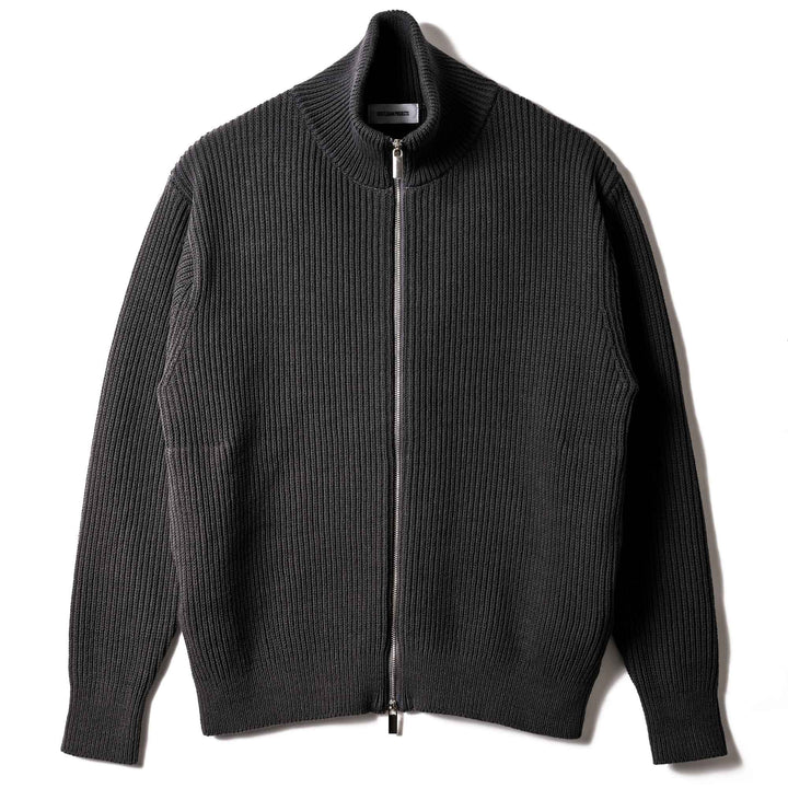 “俺たち”の都会派モダンニット「THE WOOSTER DRIVERS KNIT(ザ ウースター ドライバーズ ニット)」