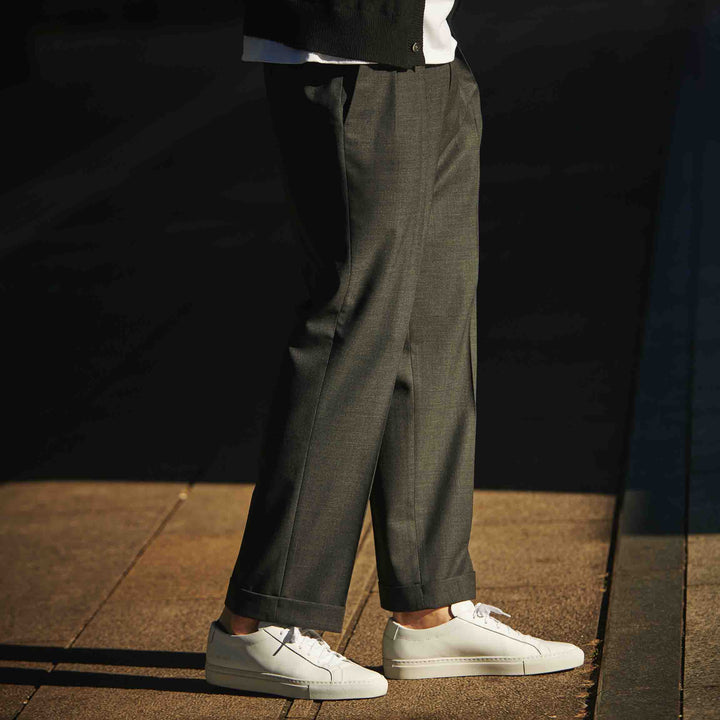 ６スタイルMIXスラックス「LIBRA TOKYO(リブラ トーキョー)」ブラック　着用モデル