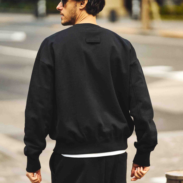 GSC「04 SWEATSHIRT」ブラック　着用モデル　バック　ディテール