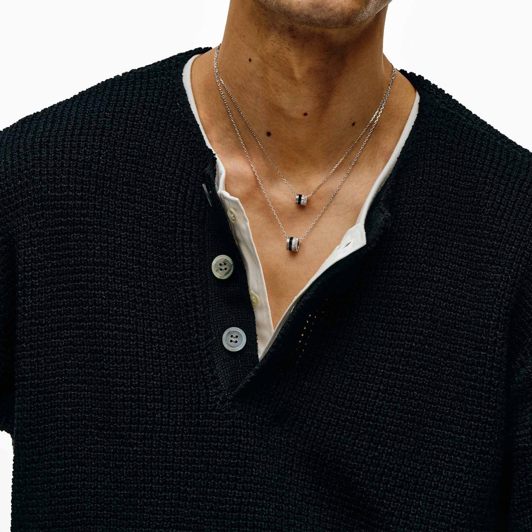 Chest Curve Neck T-shirt "ZEFIRO"