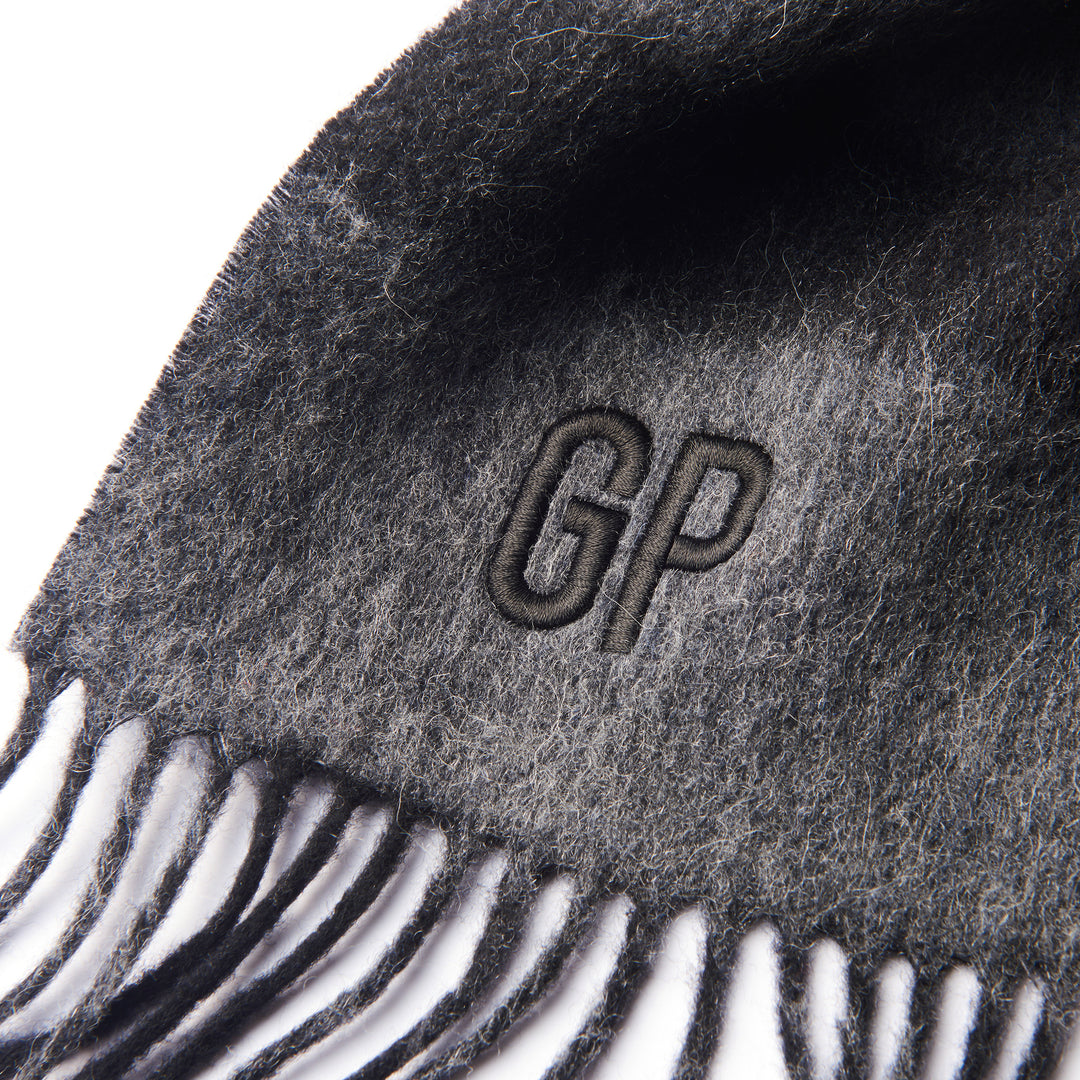 一本二役の着回し力！リバーシブル大判ストール「HERZ(ヘルツ)」