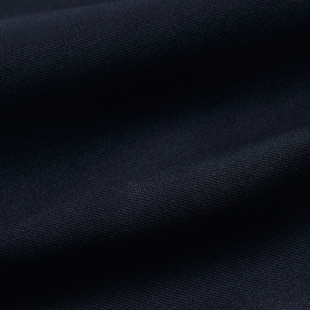 軽妙洒脱なラインを描くセミワイドスラックス「LIBRA PARIS(リブラ パリ)」