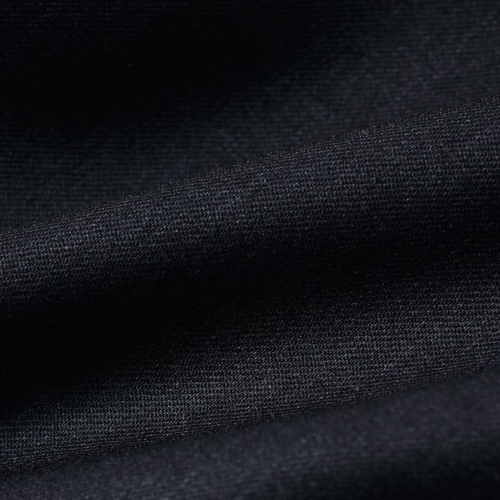 軽妙洒脱なラインを描くセミワイドスラックス「LIBRA PARIS(リブラ パリ)」