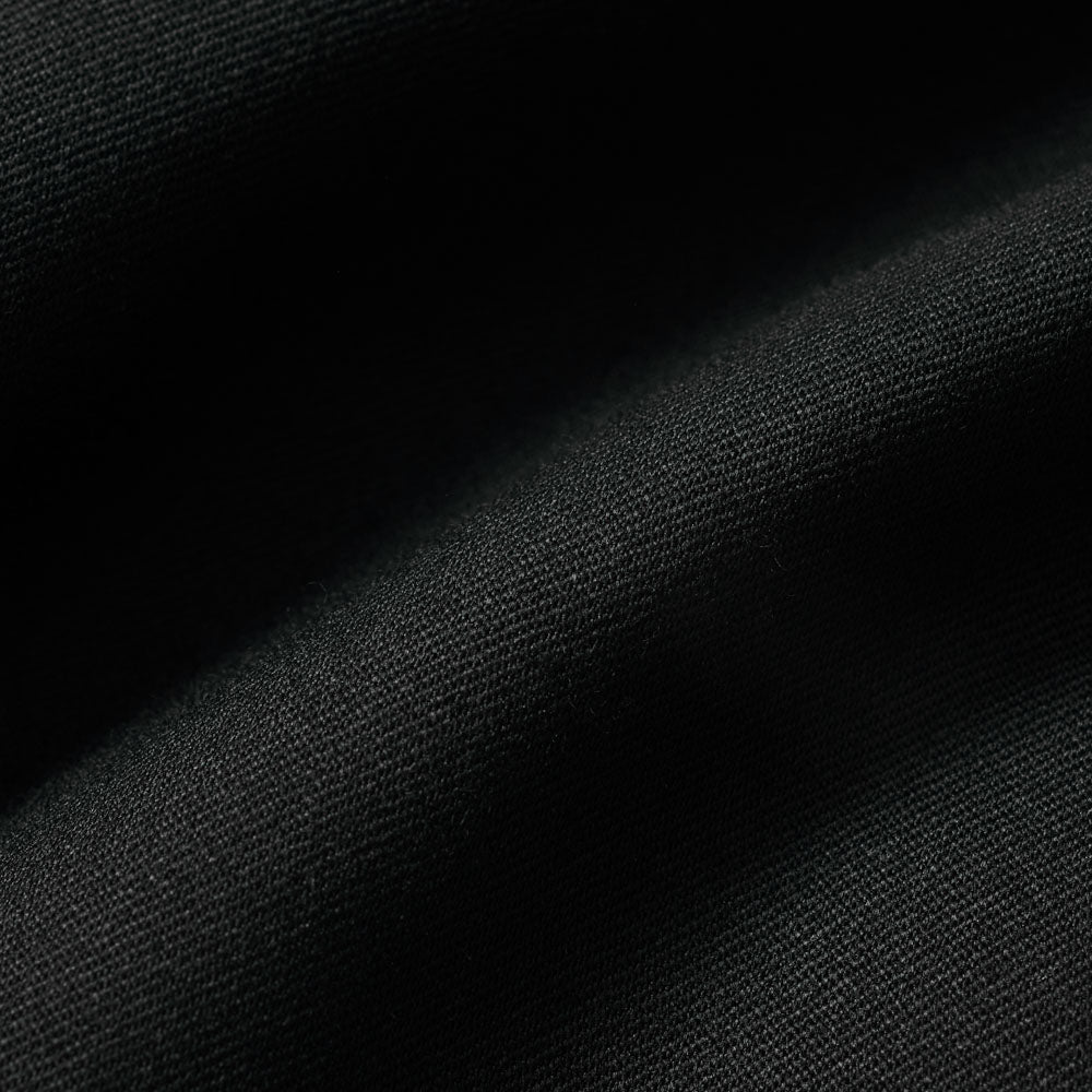 軽妙洒脱なラインを描くセミワイドスラックス「LIBRA PARIS(リブラ パリ)」