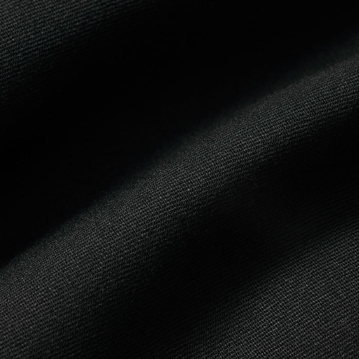 軽妙洒脱なラインを描くセミワイドスラックス「LIBRA PARIS(リブラ パリ)」