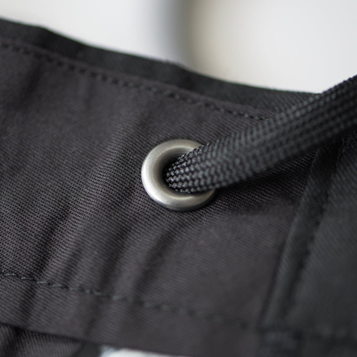 品良きウールの風合いに“超耐久性”をプラスしたコンバットウールスラックス「AGENT(エージェント)」