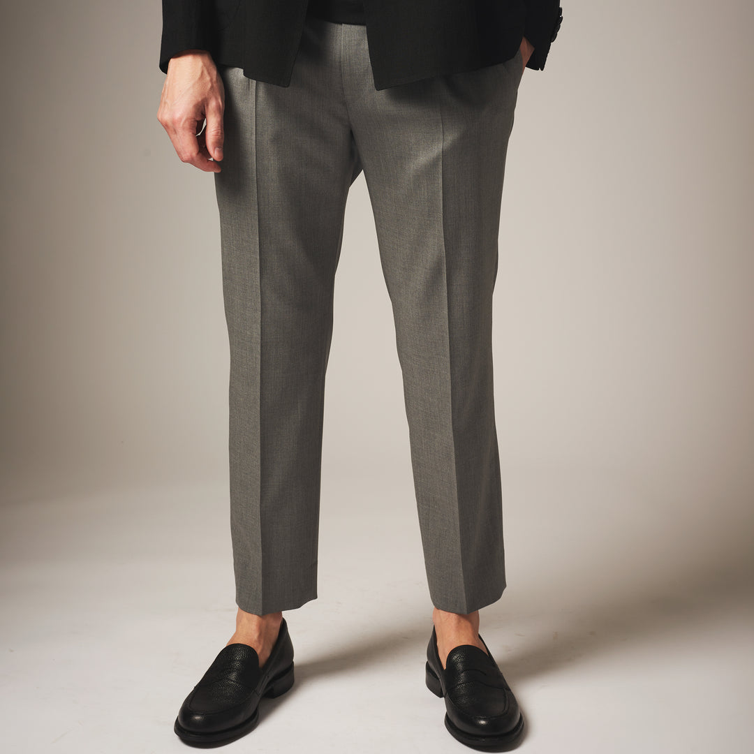 優雅な日常を演出！ON/OFF スラックス 「LIBRA MILANO SUPERIOR(リブラ ミラノ スペリオール)」