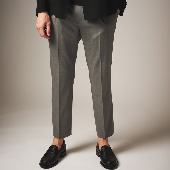 優雅な日常を演出！ON/OFF スラックス 「LIBRA MILANO SUPERIOR(リブラ ミラノ スペリオール)」